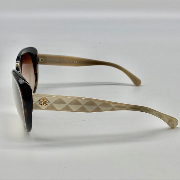 AUTHENTIC CHANEL QUILTED GOLD 5184 TORTOISE WOMENS SUNGLASSES WITH CASE - Picture 2 of 8